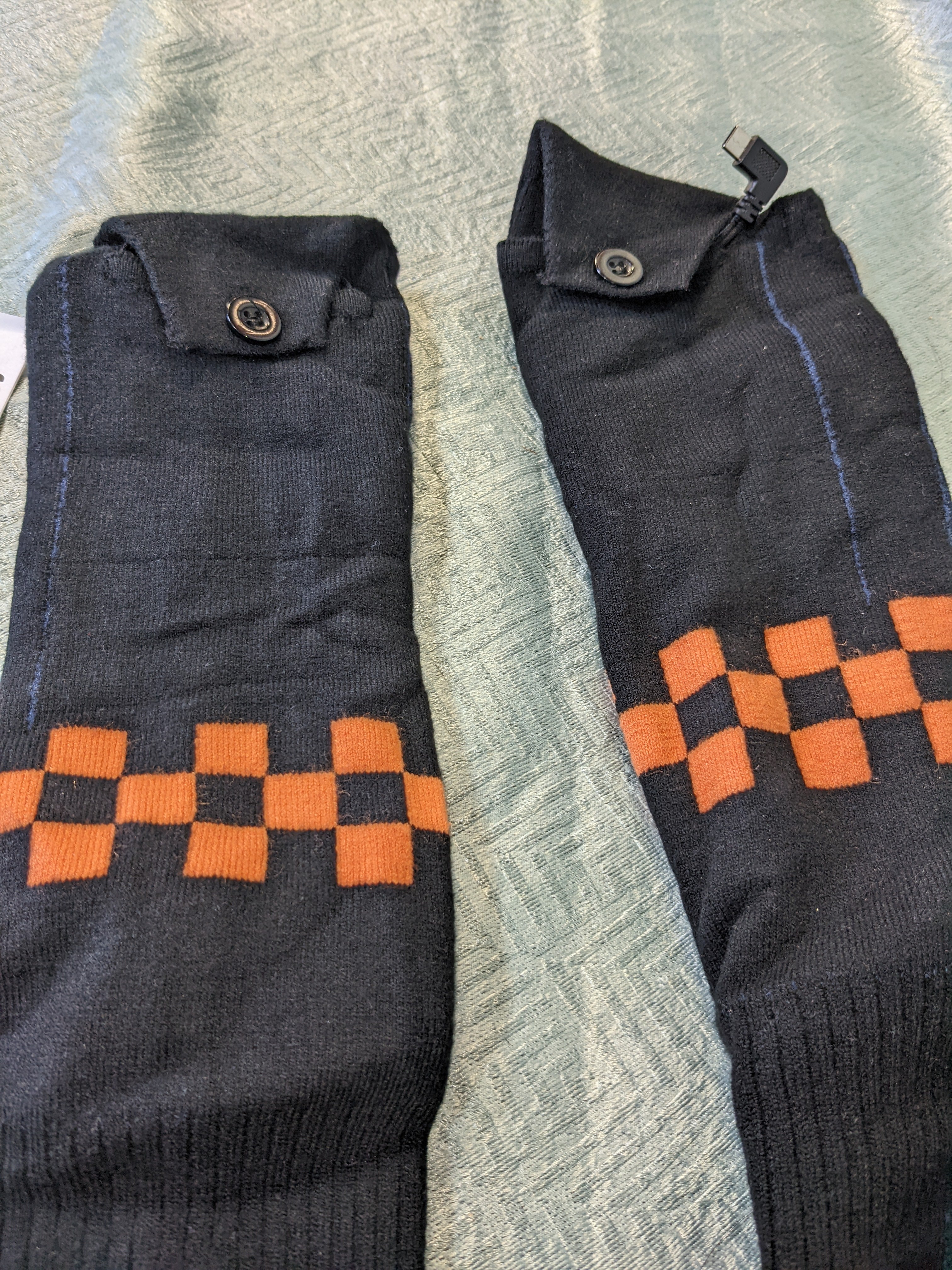 Open Box New Heated Socks For Winter Mens 10-12 (7537081975022)